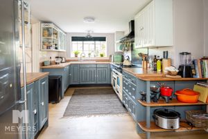 Photo 33- click for photo gallery